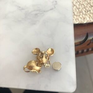 Vintage Avon Brooch